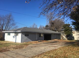 1933 E Division St, Springfield, MO 65803