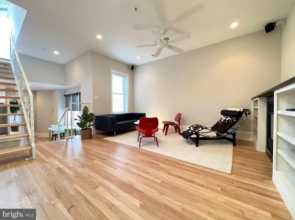 1616 15th St NW APT 300, Washington, DC 20009