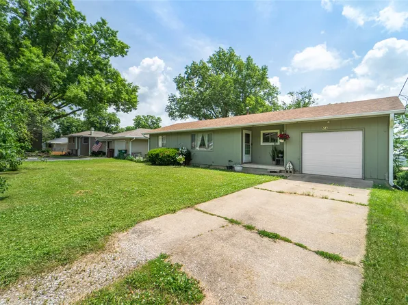 516 Walnut St, De Soto, IA 50069