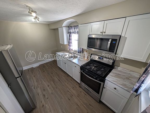 5th image of 622 E 34th St