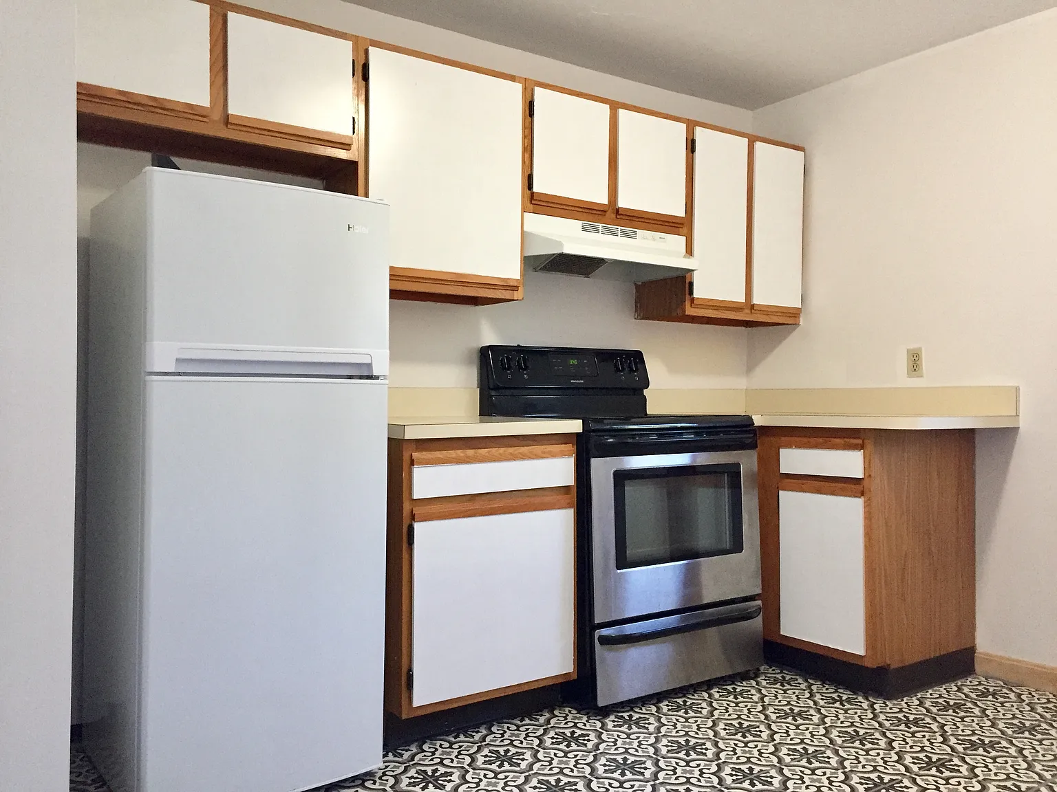 1 bed, $1,695 — Photo 1