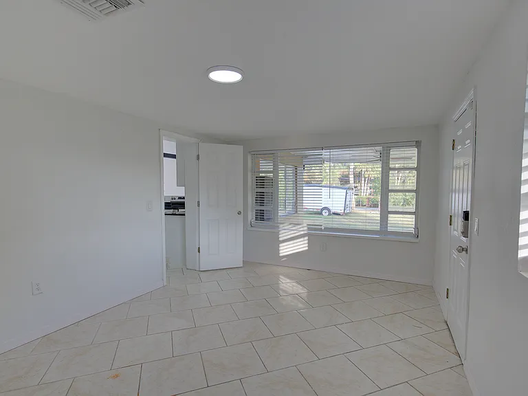 5907 Sheldon Rd — Photo 7