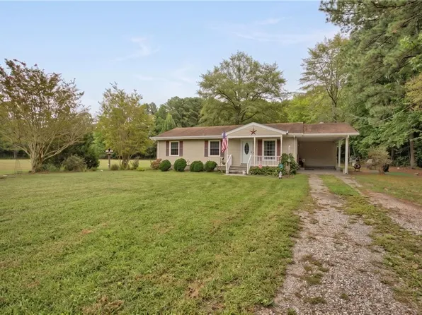 8482 Broad Marsh Ln, Hayes, VA 23072