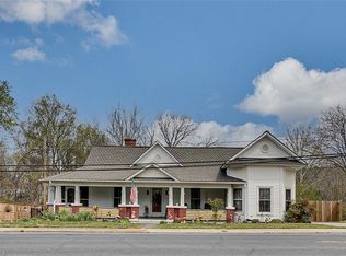 303 Coleridge Rd, Ramseur, NC 27316