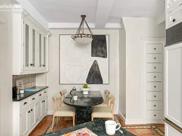 173 Riverside Drive image 10 of 22