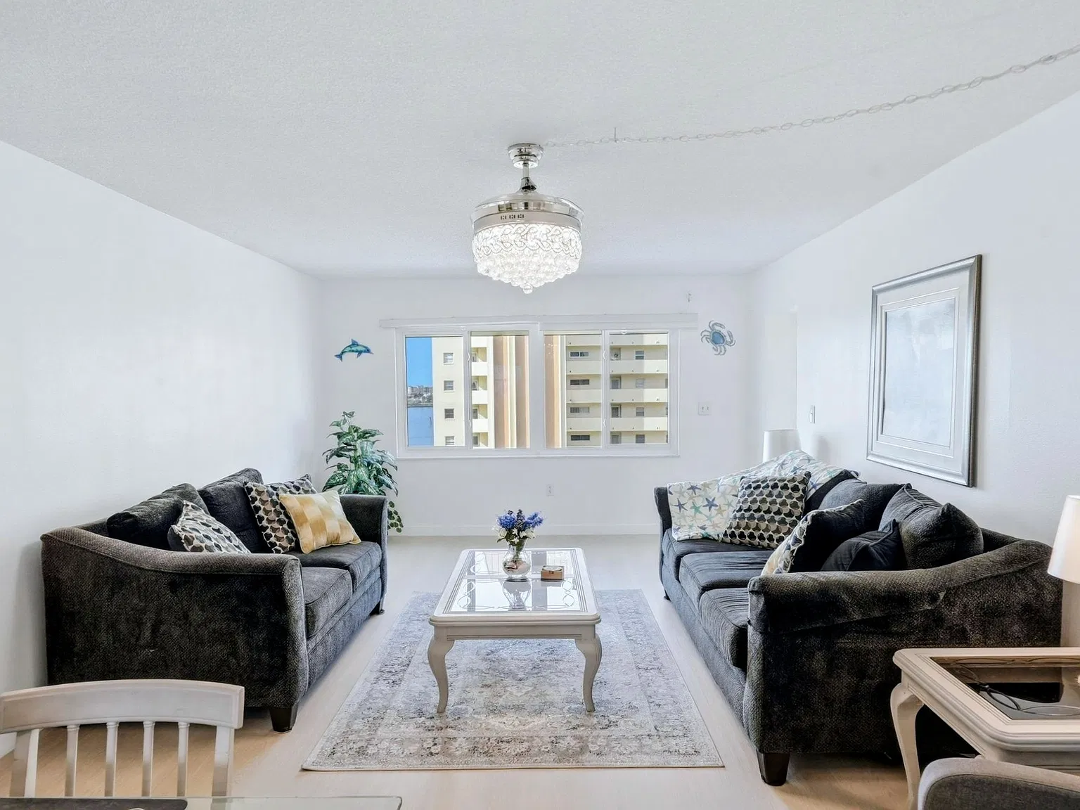 2 bed, 1100 sqft, $1,995 — Photo 3