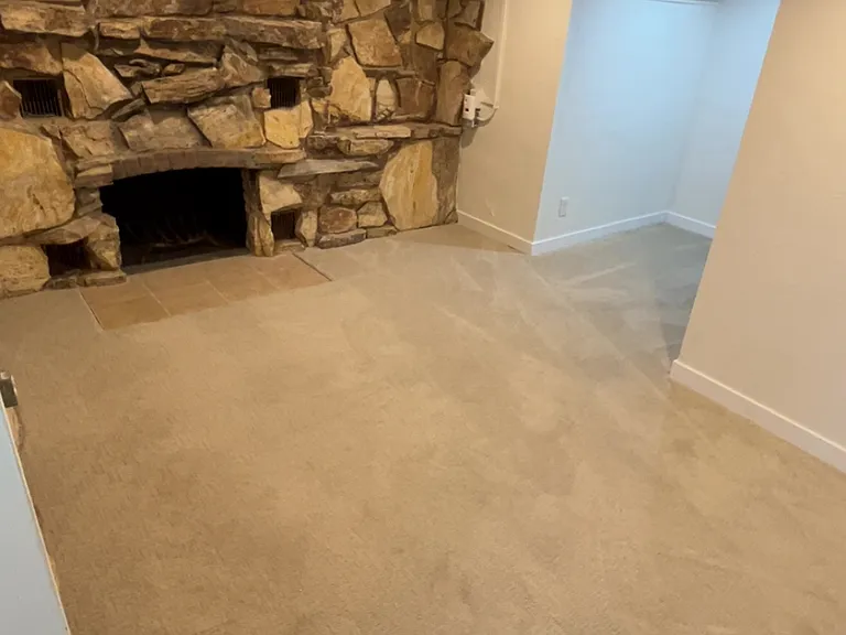 4801 W Irving St — Photo 23