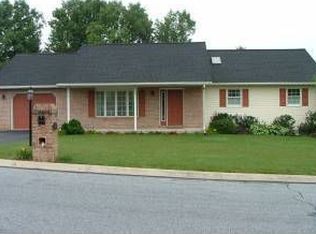 920 Cypress Ln, Lebanon, PA 17046