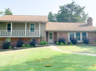 2304 Englewood Dr, Tupelo, MS 38801