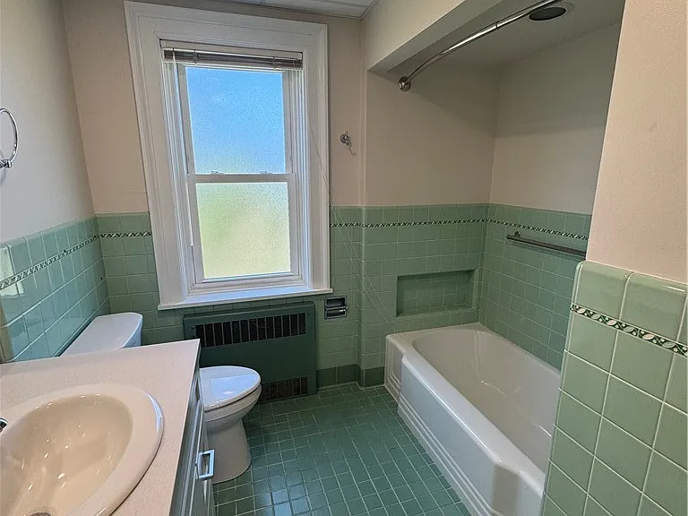 77 W Humboldt Pkwy #B — Photo 13