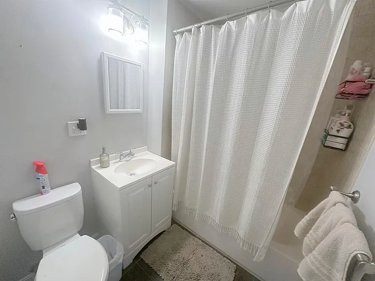 251 Arlington St #2 — Photo 11