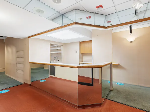 47 East 88th Street image 2 of 10