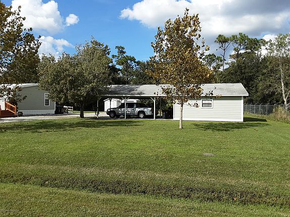 3rd image of 7555 Gentian St