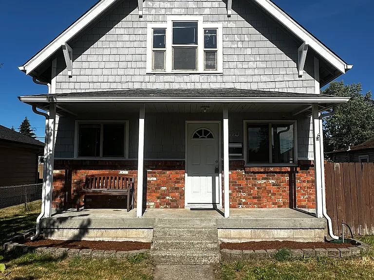 1120 F St — Photo 2