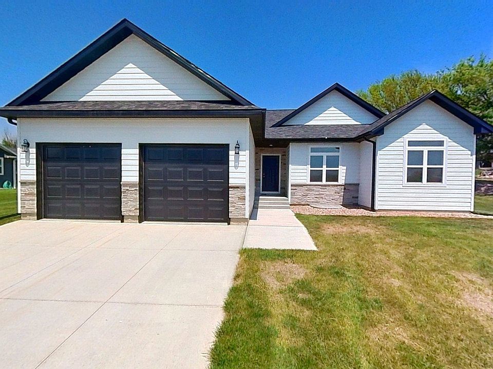 1st image of 602 W Cameron