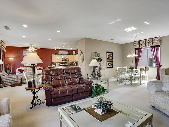 4th image of 15726 W Echowood Ct