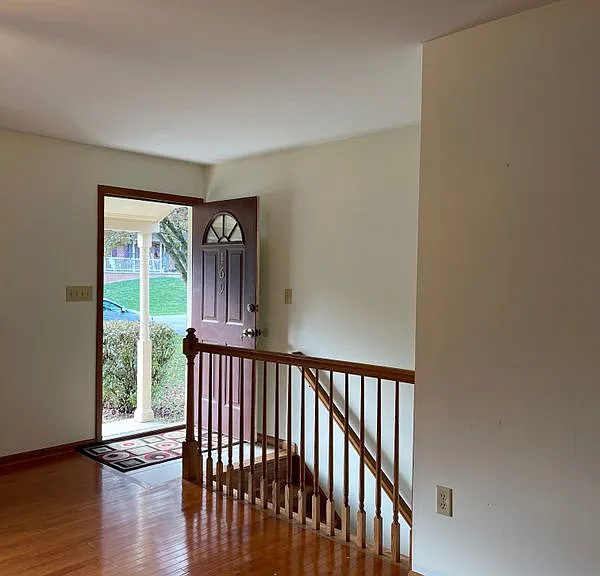 169 Stanford Rd — Photo 10