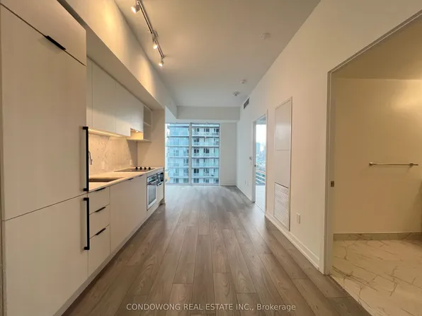 82 Dalhousie St, Toronto, ON
