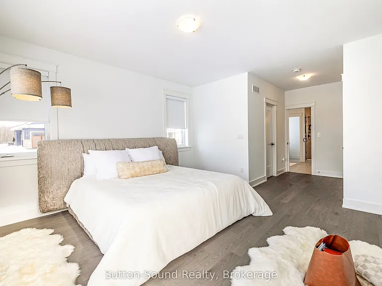 116 Laurens Ln — Photo 17