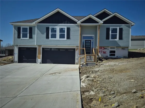 1906 Owen Dr, Pleasant Hill, MO 64080