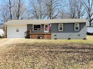 690 Redwood Dr #72, Piggott, AR 72454
