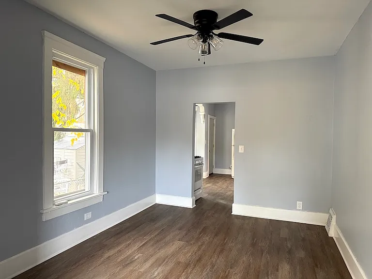 1805 State St — Photo 3