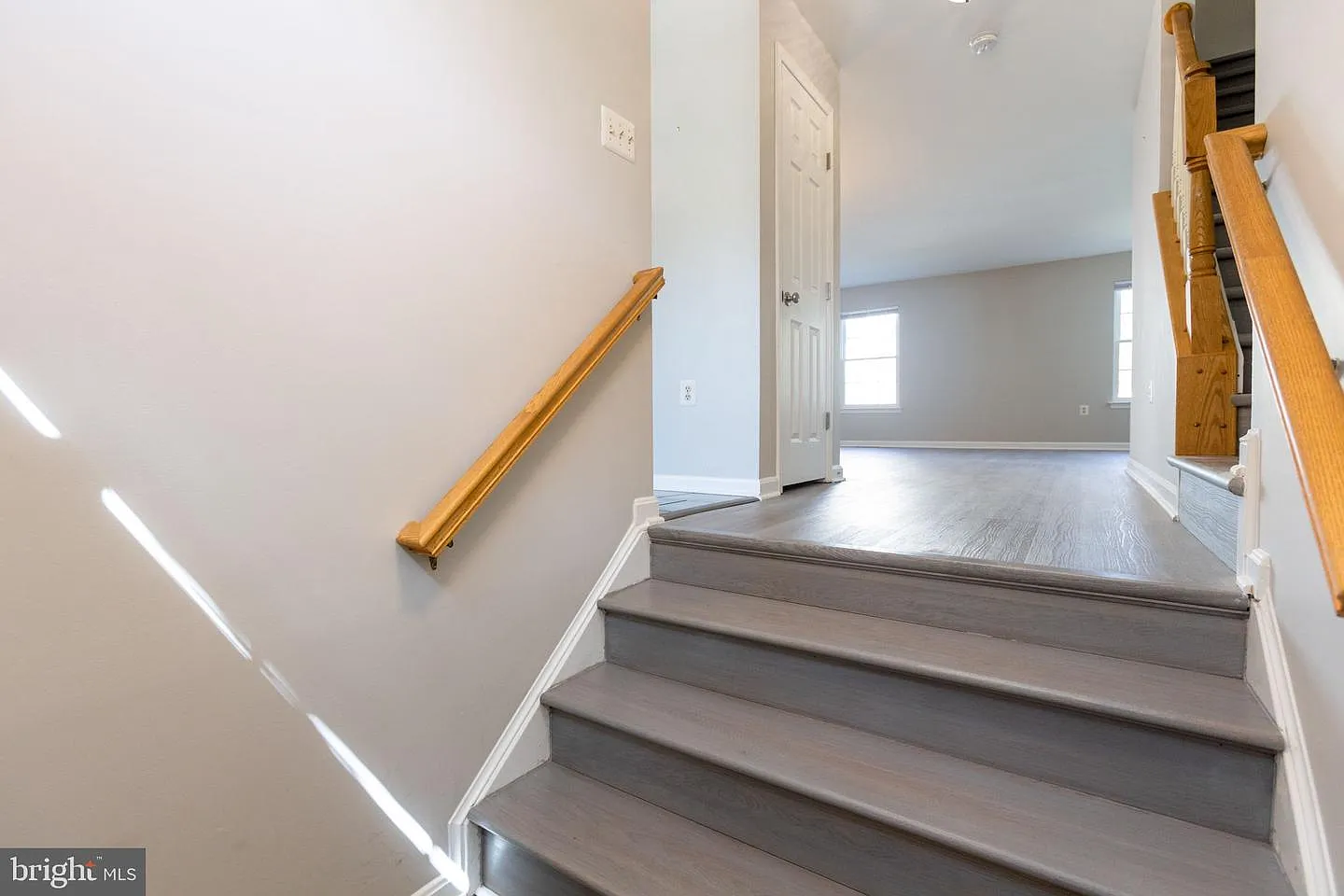 3 bed, 2.5 bath, 1723 sqft, $2,800 — Photo 4