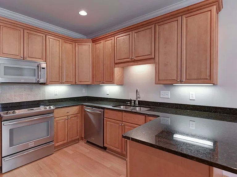 33 Heatherlaurel Ct — Photo 8