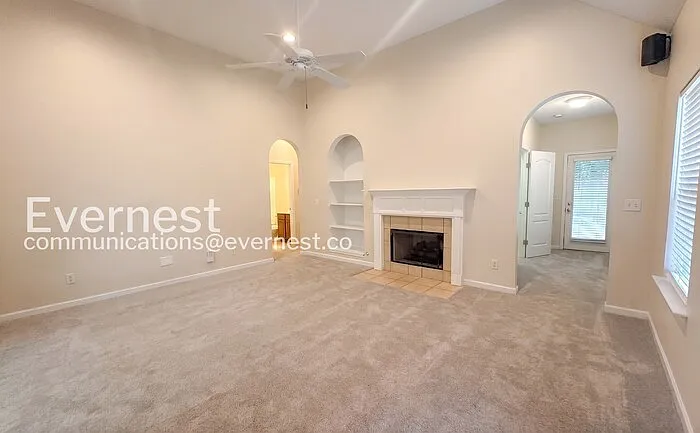 273 Oxmoor Pl — Photo 4