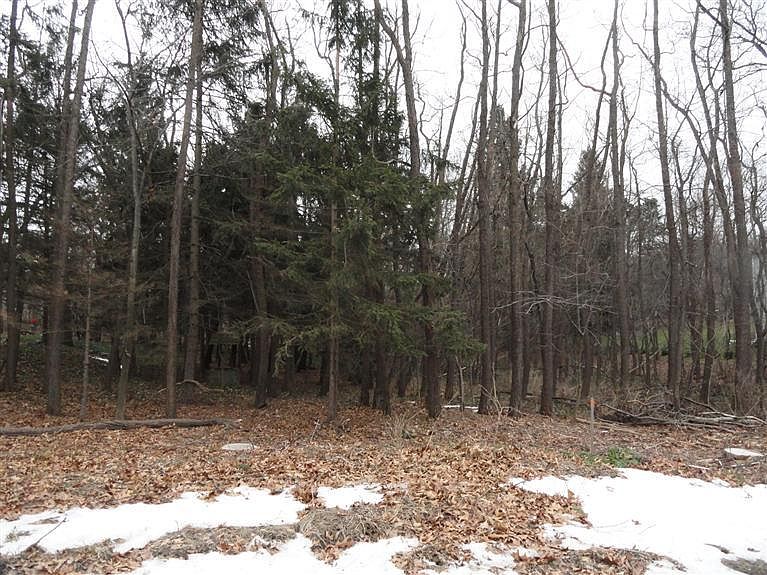 2nd image of 3169 W Marquette Woods Rd