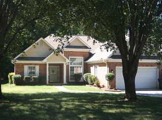 2217 Tanfield Dr, Matthews, NC 28105