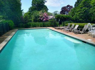 63 Norris Ln, Bridgehampton, NY 11932