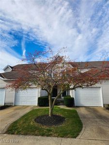 104 Meander Ln, Elyria, OH, 44035