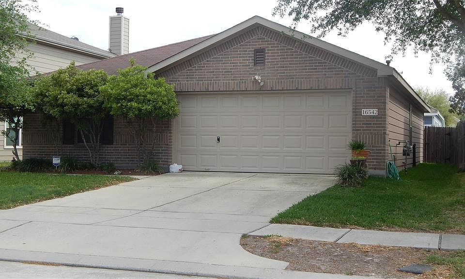 1st image of 16542 Cheshire Grove Ln