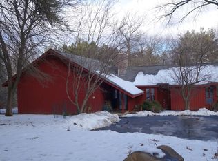 10306 Braeburn Rd, Barrington Hills, IL 60010