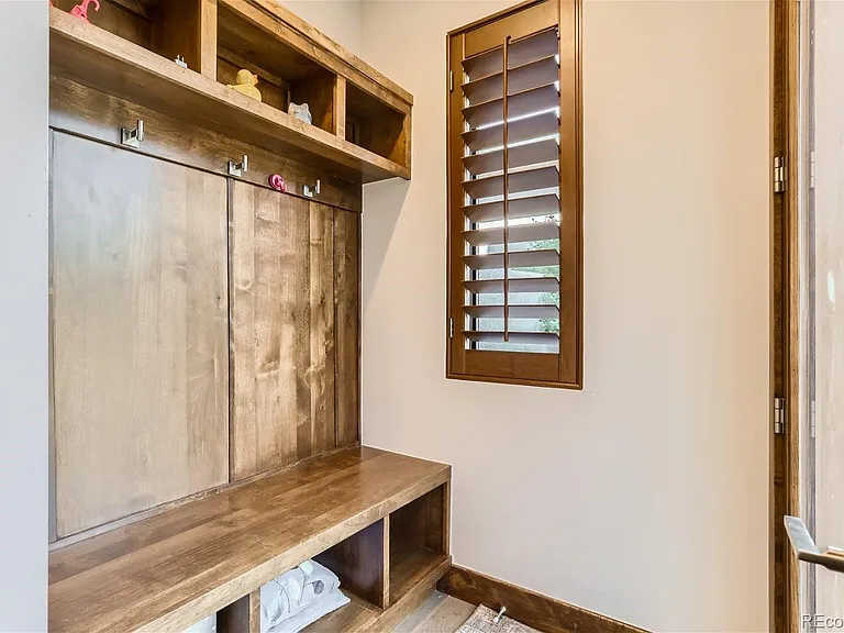1634 S Grant St — Photo 16