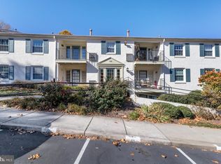 5800 Torington Dr #841, Springfield, VA 22152