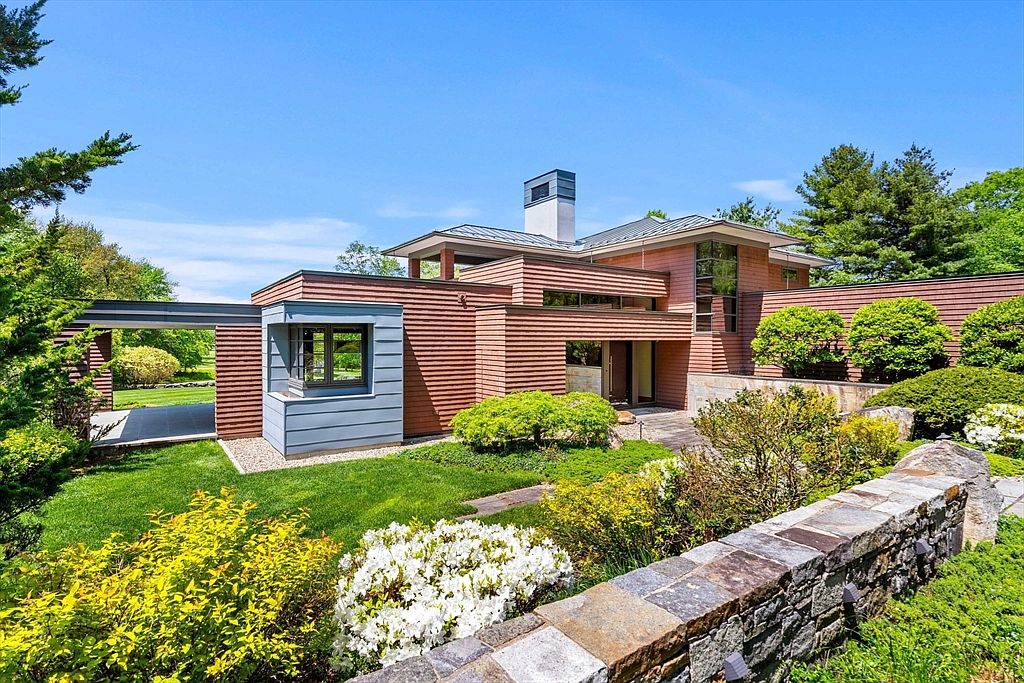 5 Redwood Cir