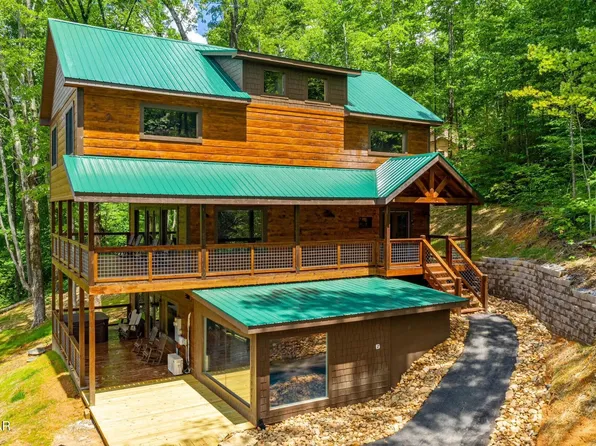 3181 Thomas Headrick Rd, Sevierville, TN 37862