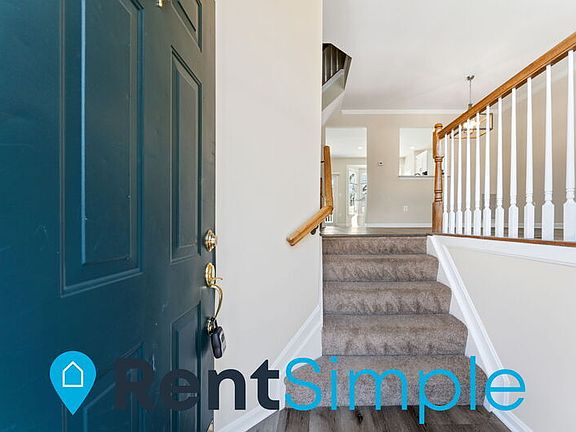 5th image of 8107 Old Pohick Ct