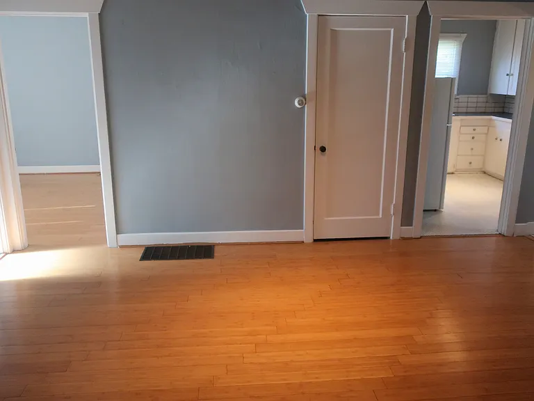 710 Monroe St #B — Photo 9