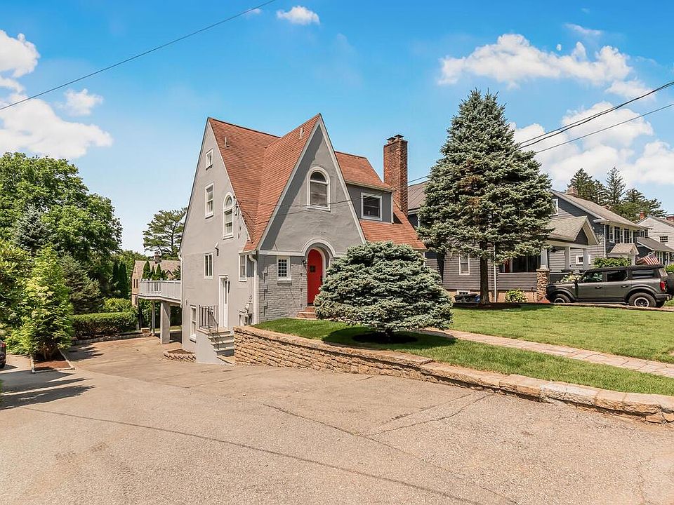 1st image of 52 Marion Avenue