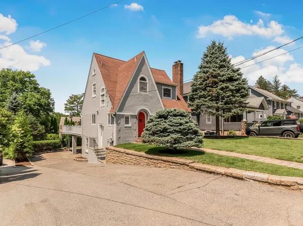 52 Marion Avenue, Mount Kisco, NY 10549