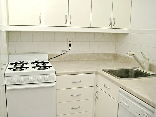 Rented by Level Group | media 26