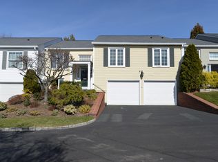 55 Bank St #55, New Canaan, CT 06840