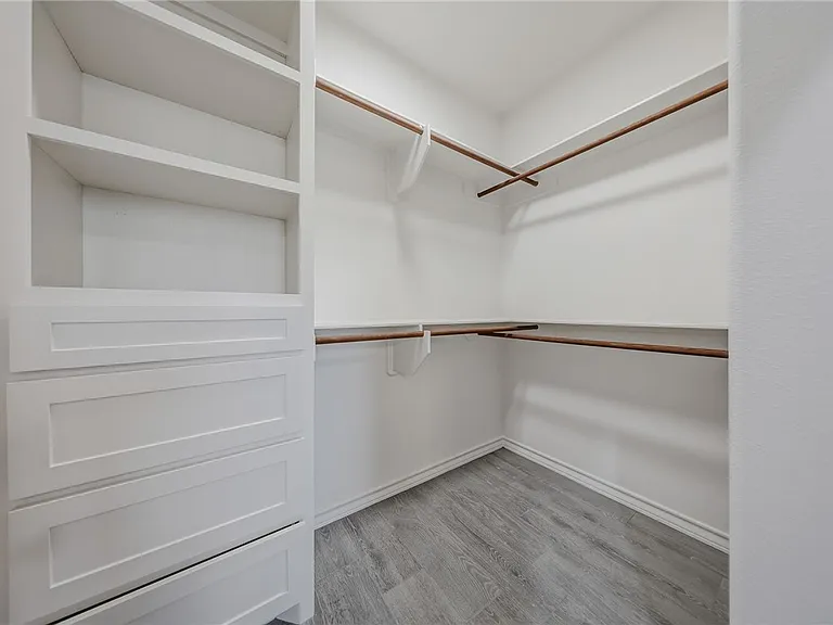 714 Mereet Dr — Photo 17