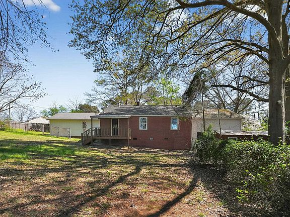 4th image of 5 Larkin Ct