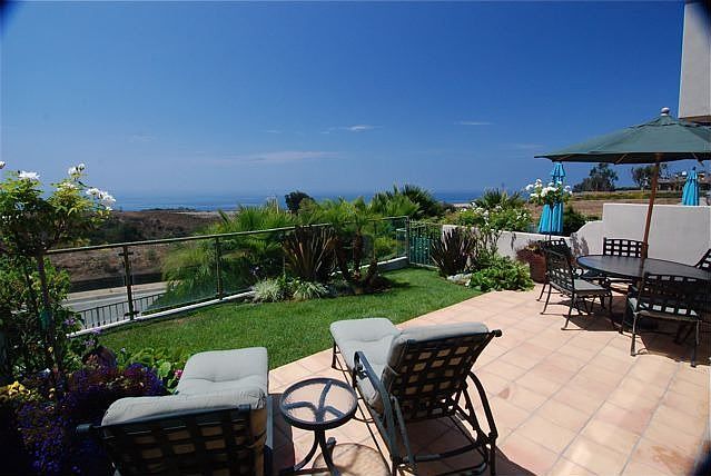 Living Patio looking to the Pacific