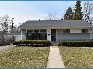 224 S Summit St, Wheaton, IL 60187