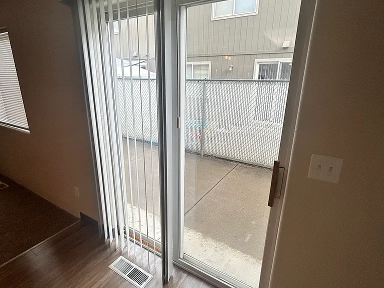 Mountain View Dr — Photo 6